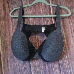 42 C Cacique Lane Bryant gray / black bra EUC great for every day wear